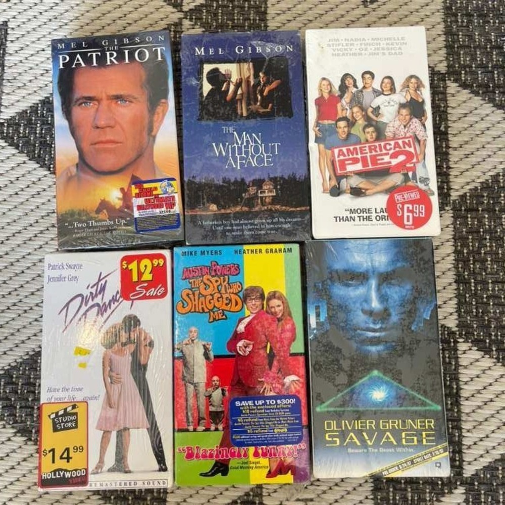 Lot of 6 VHS Movies Dirty Dancing Austin Powers American Pie 2 Patriot Savage